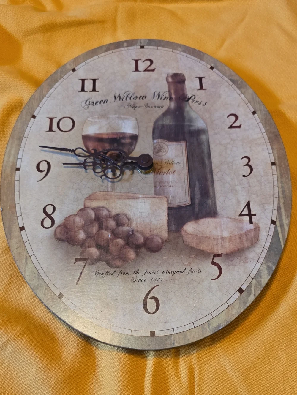 Vintage-Style Oval Wall Clock - Beige/Brown Wine Themed